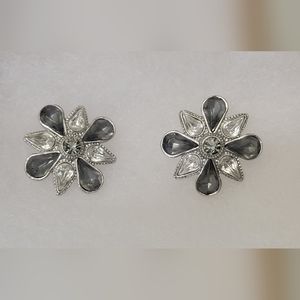 3/$21 Vintage fashion earrings